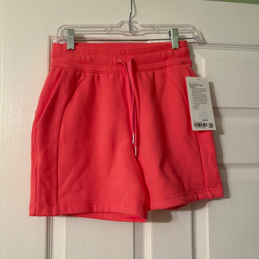 Lululemon Scuba shorts